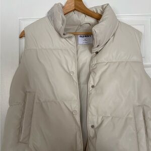 Old Navy Off-White Puffer Vest